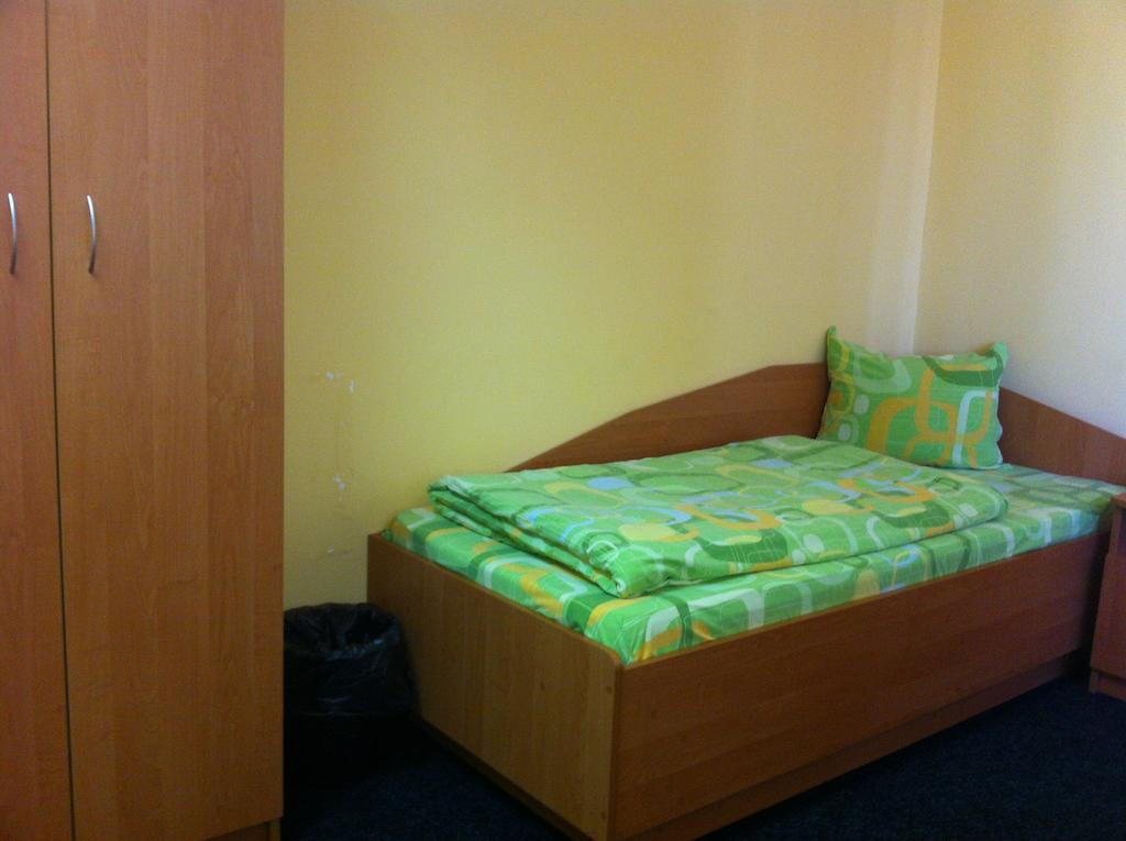 Molodizhniy Hostel Lemberg Zimmer foto